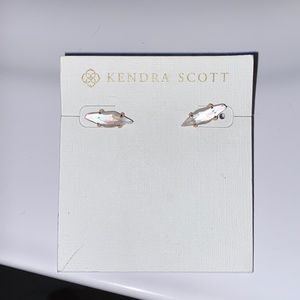 kendra scott pair of earrings